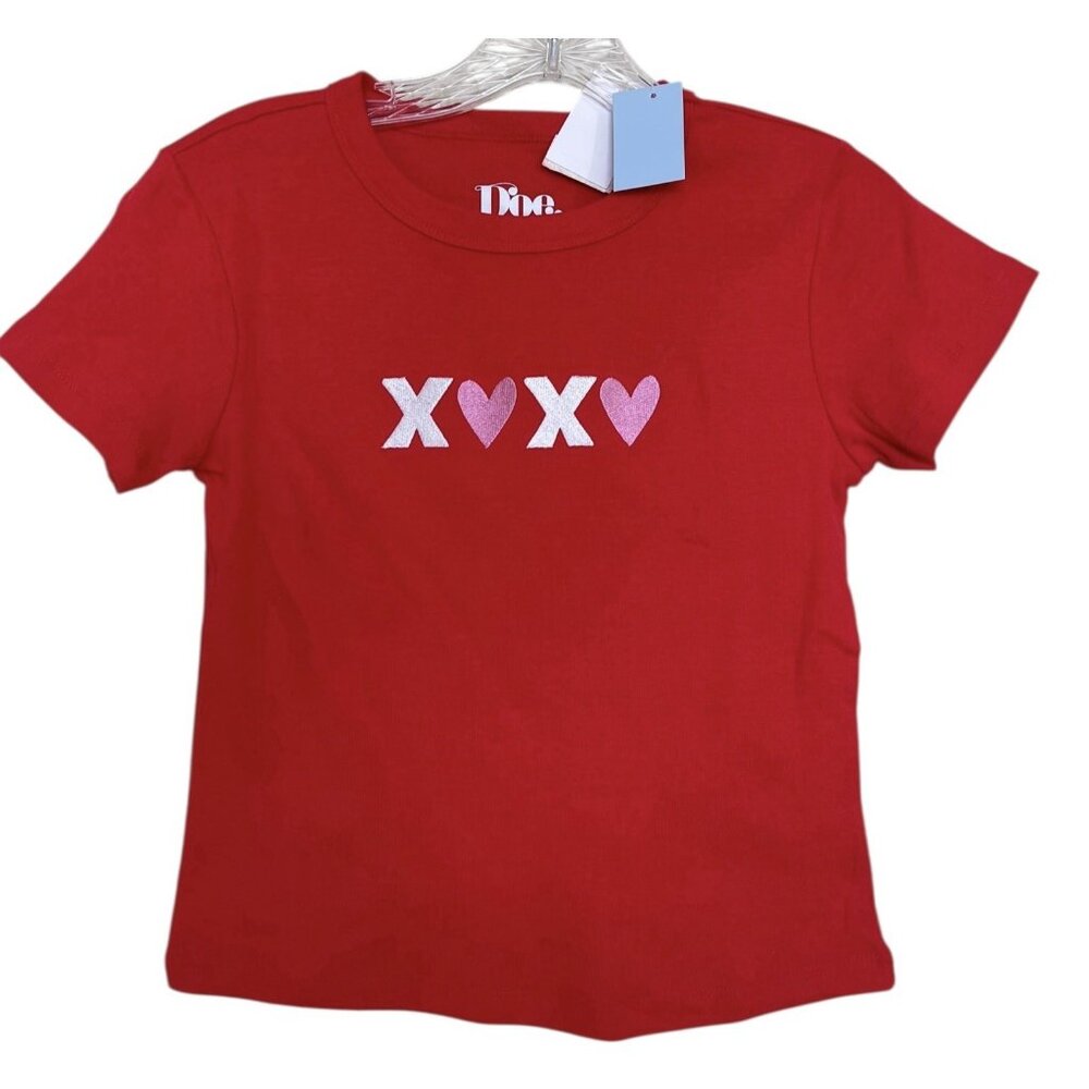 Doe‎ T Shirt Womens Size XS Red XOXO Valentines Day Embroidered Short Sleeve
